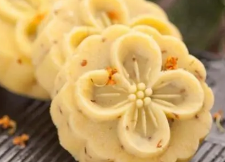古代花之美食：揭秘那些被花儿装点的饮食文化