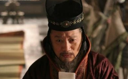 古代大臣与皇帝：权力与忠诚的交织