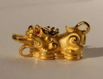 古代辟邪饰品的神秘力量：常见驱魔辟邪物品一览