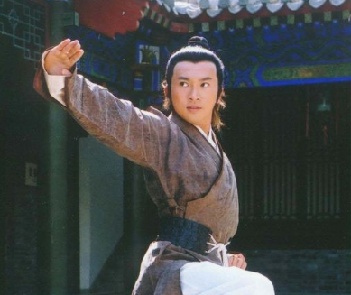 明教的希望：张无忌与教主之位