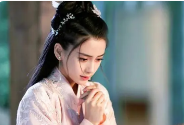 四大美女的遗珠：于吉、吕雉的忠诚之美