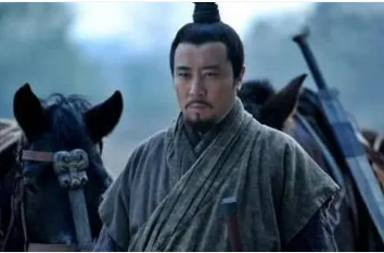 蜀汉建国之初的权臣与武将——诸葛亮与关羽