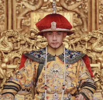 嘉庆即位时与太上皇的矛盾：历史真相揭秘