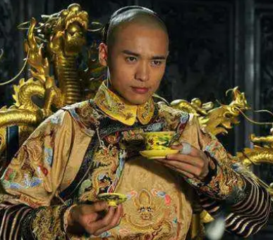 清朝内务府的衰落与清朝灭亡的关系