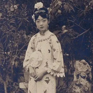 古代后宫嫔妃的指甲套：一种身份的象征