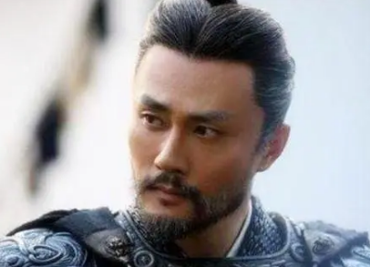 诸葛亮贬李严为平民，是篡权之举吗?