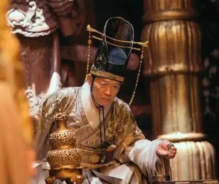 魏忠贤：明朝的救世主还是掘墓人？