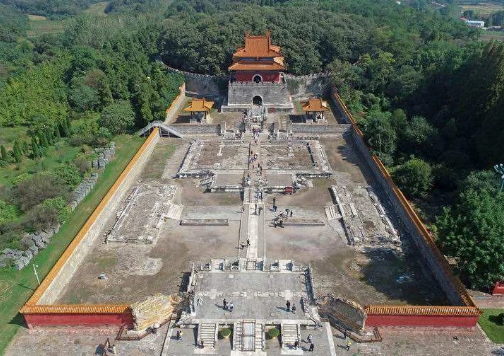 康熙陵墓遭雷击之谜：天意还是人为？