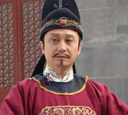 唐朝官员服饰的特点及其等级划分，有什么颜色存在？