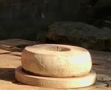 故宫水井之谜：数量与用途的探讨