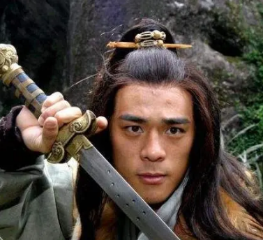 令狐冲在神雕侠侣中的地位探讨