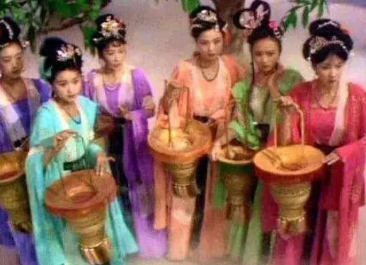 西游记中的天界关系网：七仙女、王母娘娘与玉皇大帝