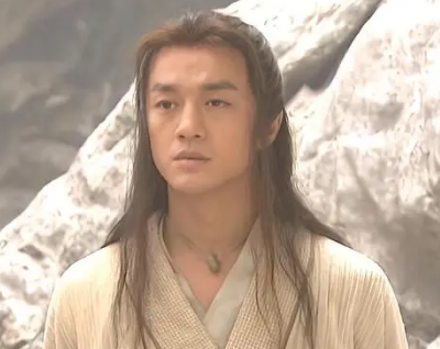 岳不群与令狐冲：权力欲望下的师徒恩怨