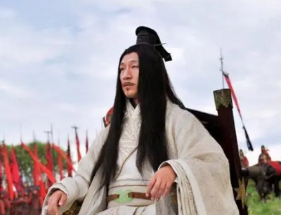 孙膑的智慧与计策：如何通过牺牲同僚战胜庞涓