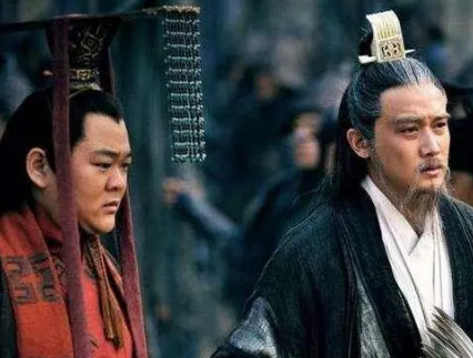 晋书中的诸葛亮：上朝要带一百名侍卫是为何?