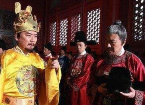 在明朝开国皇帝朱元璋手下当官，究竟有多惨？ 