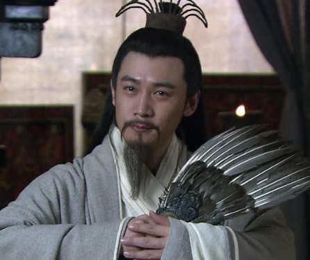 三国演义中，诸葛亮想当皇帝吗？