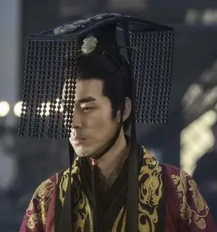 权力棋局中的制衡与容忍：曹叡与司马懿的微妙关系