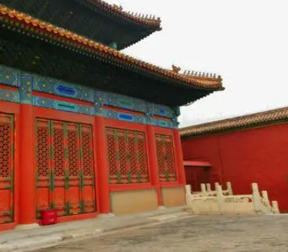 故宫的“半间房子”：历史与传说的交织