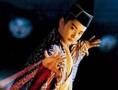东方不败：从魔教教主到江湖隐士
