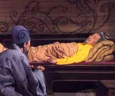 刘备对诸葛亮的信任与制约——李严的角色分析