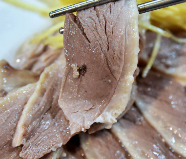 老人说鹅肉不能吃的原因及鹅肉的适量食用
