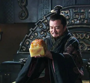 袁术：地盘虽小，兵力却雄厚的历史人物