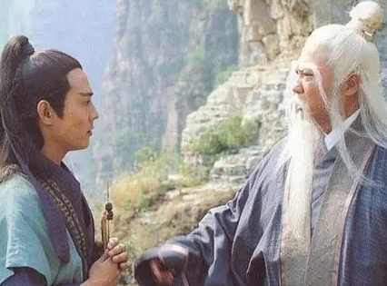 武林巅峰对决：张三丰与空见的武功之谜