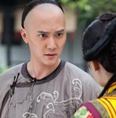 清代阿哥的级别划分：宫廷中的家族体系