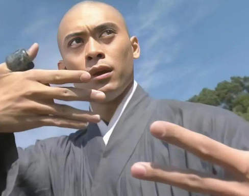 虚竹的武功是谁传给他的？虚竹师承几人？