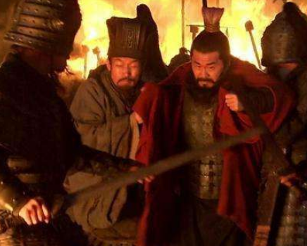 赤壁之战后诸葛亮故意放走曹操的背后原因