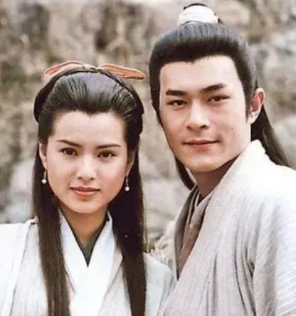 郭靖为什么不让杨过娶小龙姑娘？这和韩小莹有关系吗？
