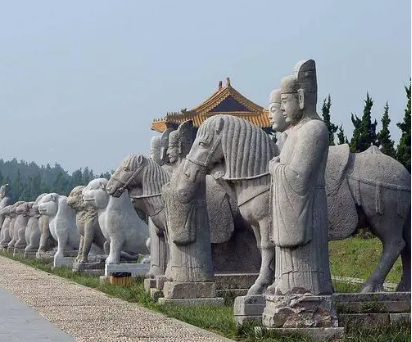 石母：古代皇帝陵墓修建中的恐惧与神秘
