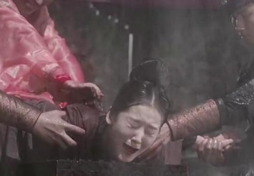 古代专为女人设计的刑罚：历史背景与文化解析