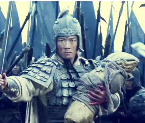赵云舍命救阿斗，刘备为何不肯提拔重用？
