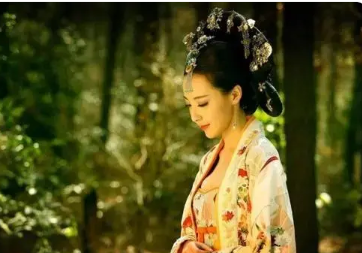 探秘唐太宗宠女之墓：无头壁画背后的历史之谜