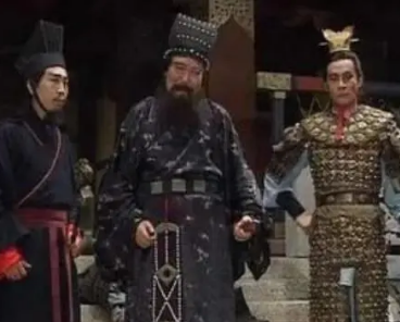 赤壁之战：诸葛亮与鲁肃的智慧促成吴蜀结盟