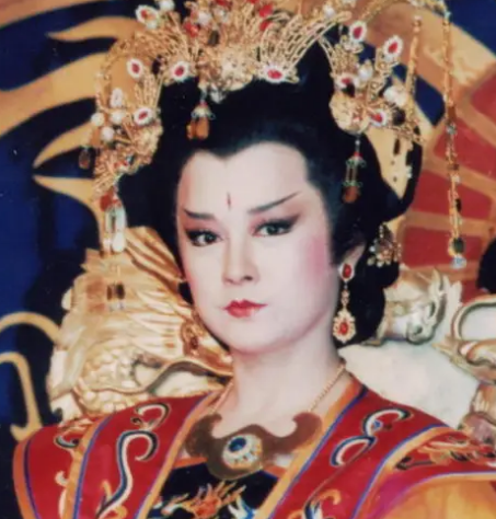 武则天退位之后的历史结局，当时背景是什么样的？
