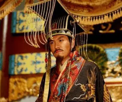 皇权交替：太上皇复辟还是太子继位？
