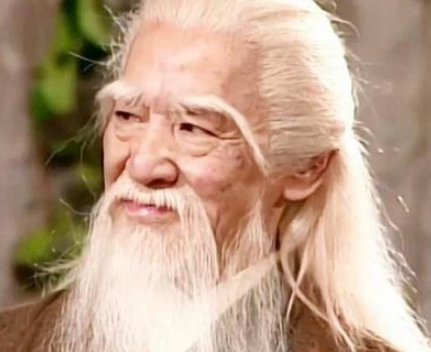 风清扬的选择：个性与责任的冲突