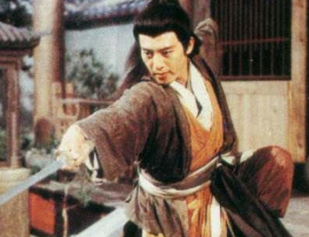 令狐冲的武学之路：易筋经与吸星大法的双重修炼