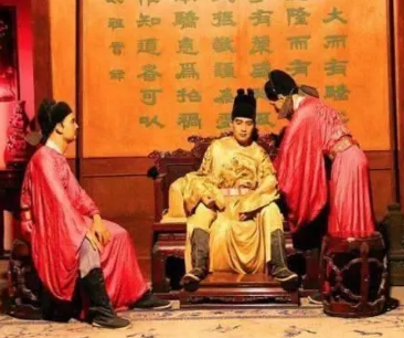 古代皇位传承的时机选择：皇帝常在临终前才传位是为何?