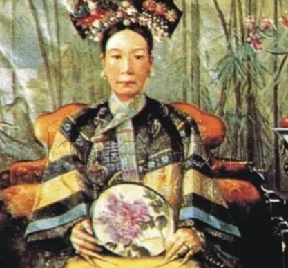 慈禧怀孕之谜：孩子的生父成谜，最终处理方式引发争议
