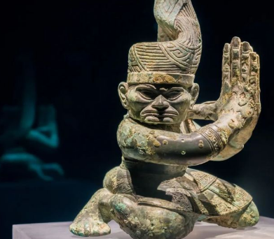 三星堆人头像之谜：探索古文明的艺术与神秘