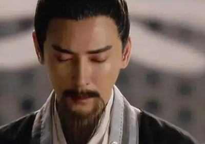 江湖奇宝之争：九阴真经与九阳神功的传说