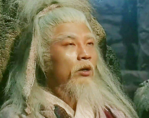 全真教创始人王重阳与周伯通的师兄弟关系