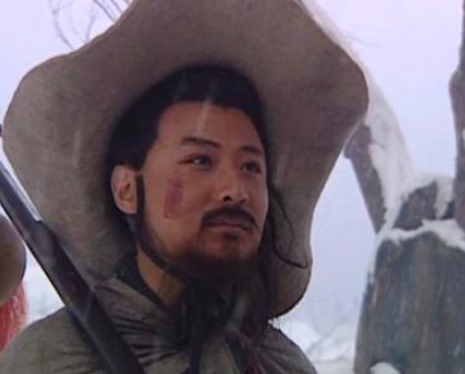 为什么晁盖临死前说要继承林冲？地位是什么样的？