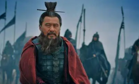 曹操与孙权：两位英雄的较量与相互评价