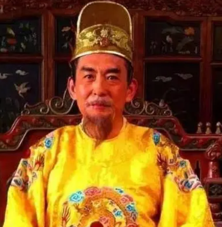 探秘唐朝皇帝的长生梦：仙丹之迷与历史解读