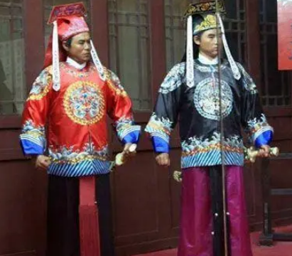 王朝马汉张龙赵虎：虚构人物的来源与意义